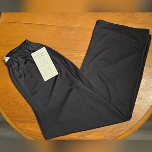 Black Pants with Elastic Waistband and Relaxed Fit